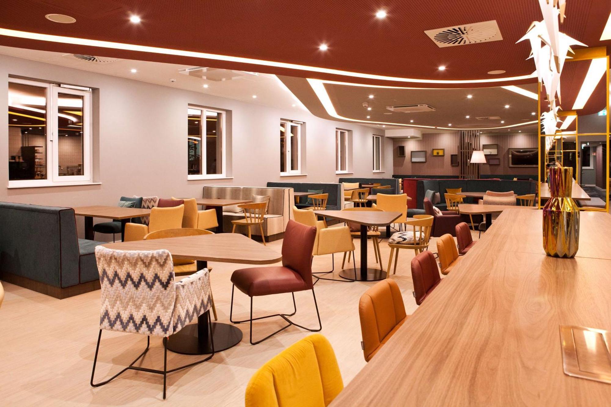 Hampton By Hilton Regensburg Ξενοδοχείο Εξωτερικό φωτογραφία