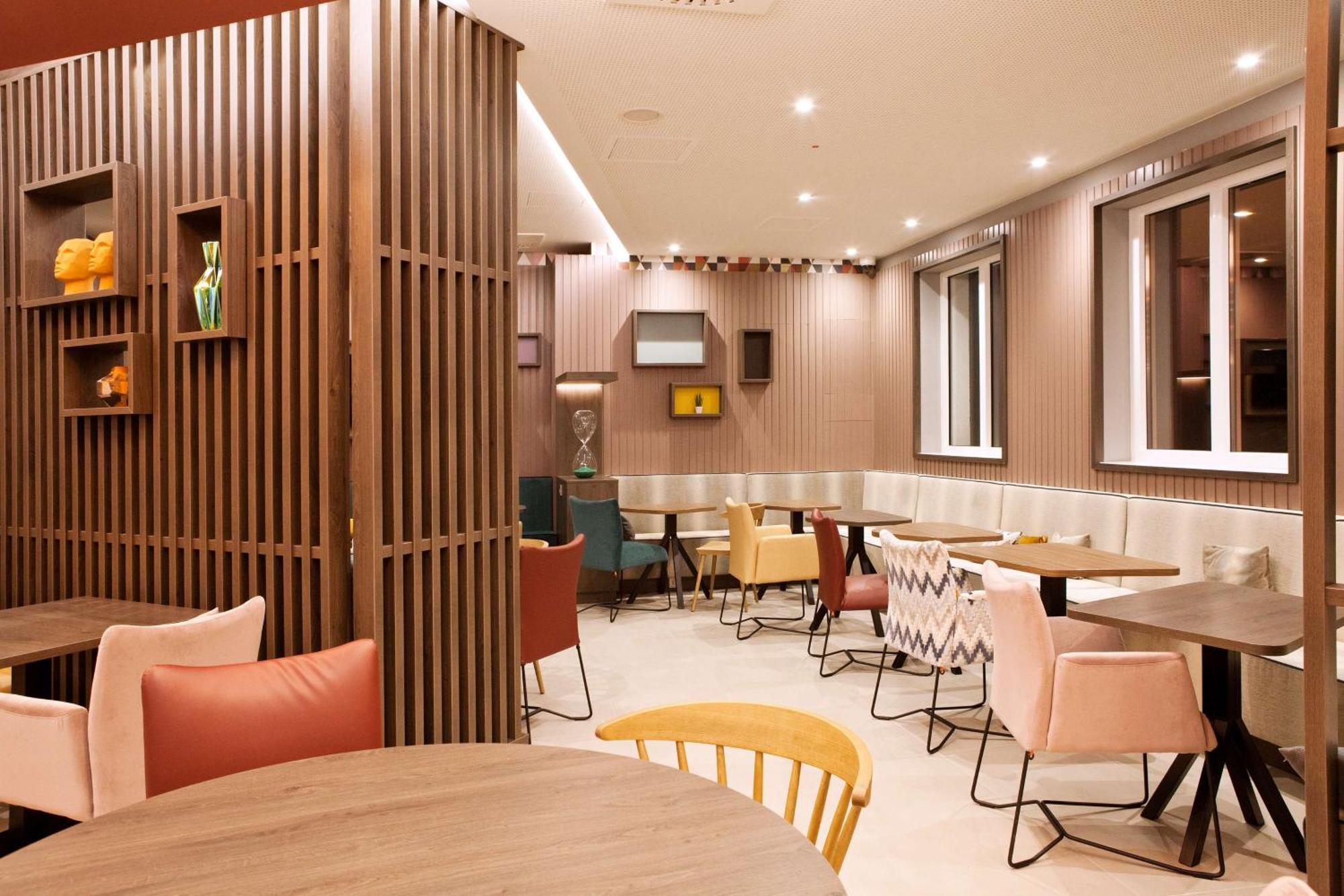 Hampton By Hilton Regensburg Ξενοδοχείο Εξωτερικό φωτογραφία